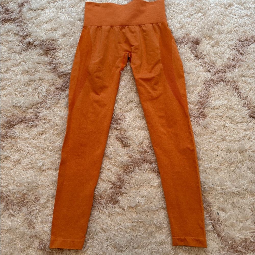 NVGTN Contour Leggings